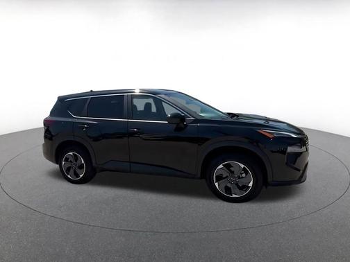 Super Black 2025 Nissan Rogue SV