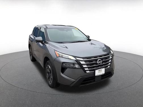Gun Metallic 2025 Nissan Rogue SV