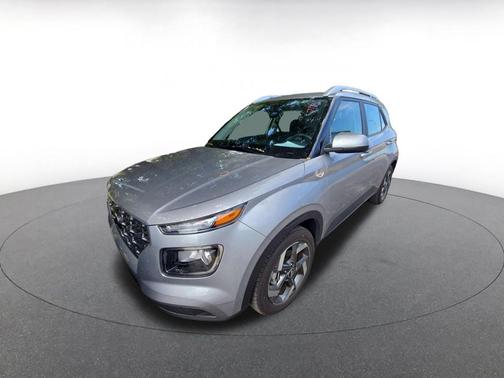 Shimmering Silver 2026 Hyundai VENUE SEL