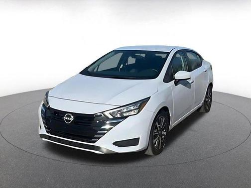 Gray Sky Pearl 2025 Nissan Versa 1.6 SV