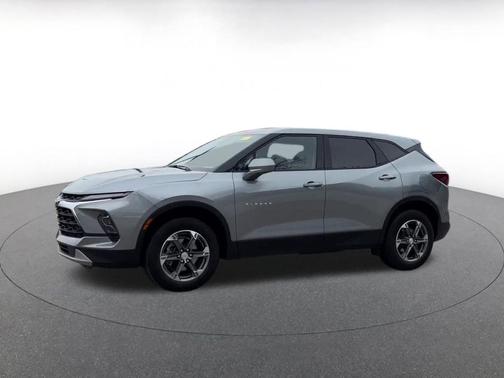 Sterling Gray Metallic 2025 Chevrolet Blazer 2LT