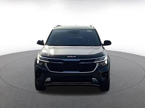 Fusion Black 2025 Kia Seltos S