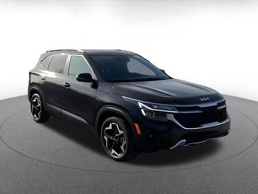 Fusion Black 2025 Kia Seltos S