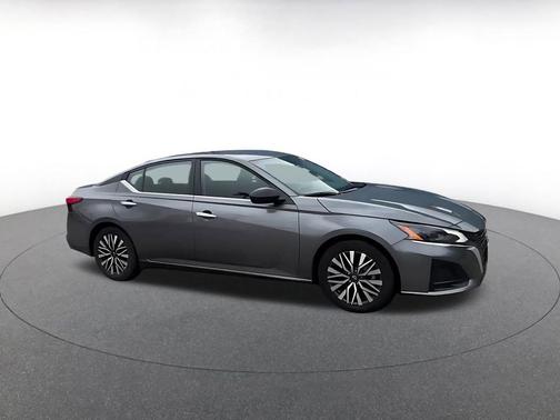 Gun Metallic 2025 Nissan Altima SV FWD