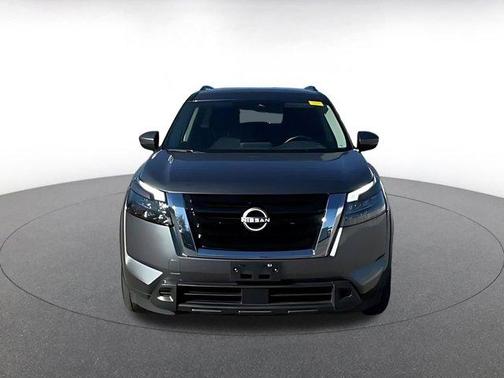 2025 Nissan Pathfinder SV FWD