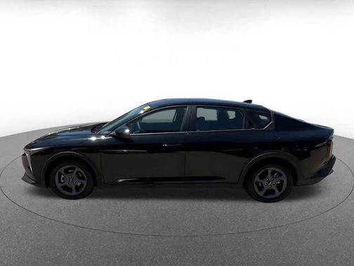 Aurora Black Pearl 2025 Kia K4 LXS
