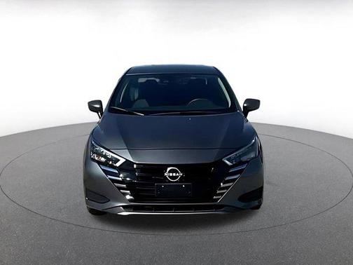 Gun Metallic 2025 Nissan Versa 1.6 SV