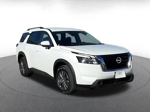 2025 Nissan Pathfinder SV 4WD