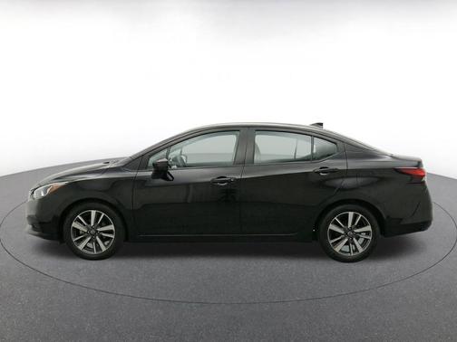 Super Black 2025 Nissan Versa 1.6 SV