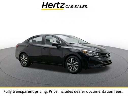 Super Black 2025 Nissan Versa 1.6 SV