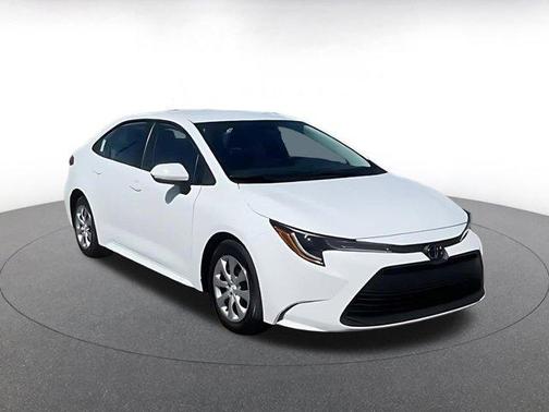 Ice Cap 2025 Toyota Corolla LE