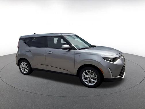 Steel Gray 2025 Kia Soul LX