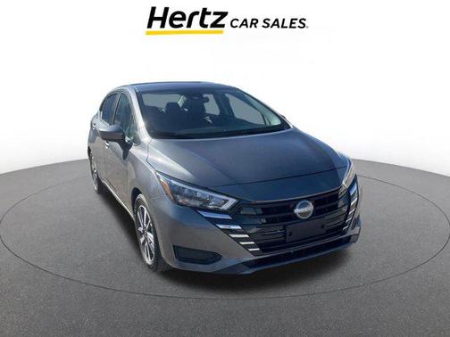 Gun Metallic 2025 Nissan Versa 1.6 SV