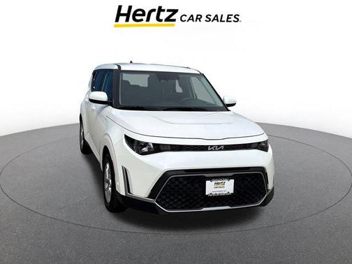 Snow White Pearl 2025 Kia Soul LX