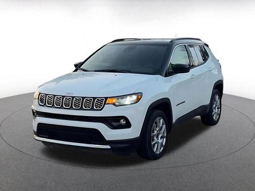 Bright White Clearcoat 2025 Jeep Compass Limited