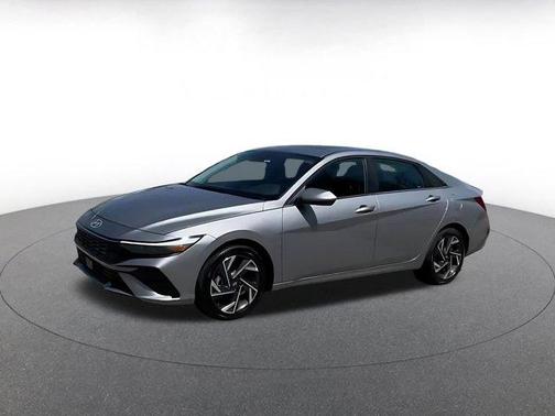 2025 Hyundai ELANTRA SEL