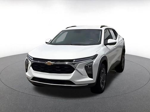 Summit White 2025 Chevrolet Trax LT
