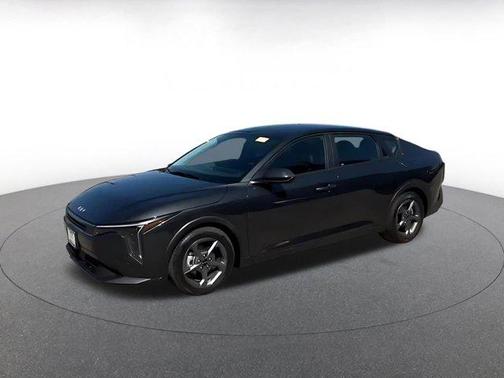 Interstellar Gray 2025 Kia K4 LXS