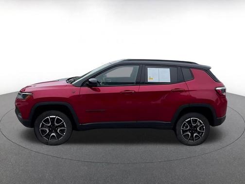 Red Hot Pearlcoat 2025 Jeep Compass Trailhawk