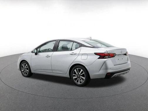 Brilliant Silver Metallic 2025 Nissan Versa 1.6 SV