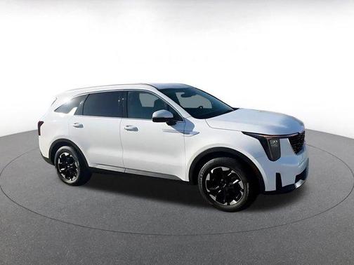 Glacial White Pearl 2024 Kia Sorento S