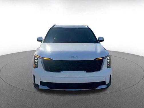 Glacial White Pearl 2024 Kia Sorento S