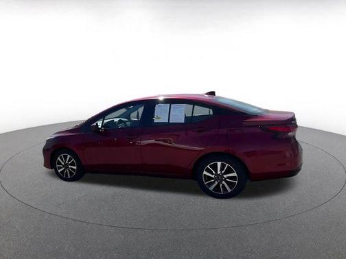 Scarlet Ember Tintcoat 2025 Nissan Versa 1.6 SV