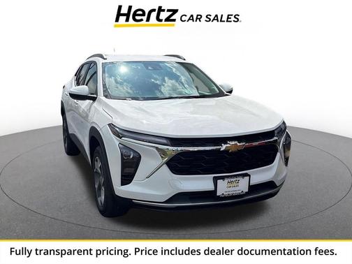 Summit White 2025 Chevrolet Trax LT