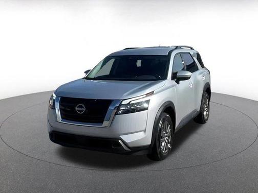 2025 Nissan Pathfinder SV FWD