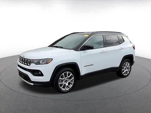 Bright White Clearcoat 2025 Jeep Compass Limited