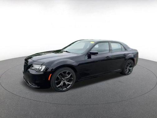2022 Chrysler 300 S