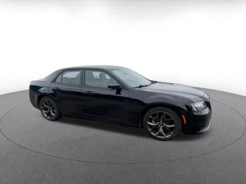 2022 Chrysler 300 S