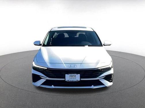 2025 Hyundai ELANTRA SEL