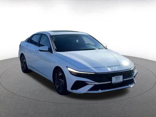 2025 Hyundai ELANTRA SEL