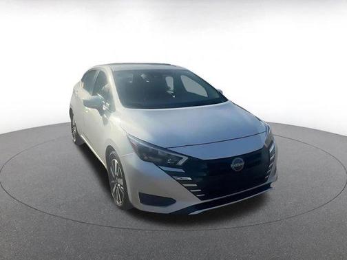 Brilliant Silver Metallic 2025 Nissan Versa 1.6 SV