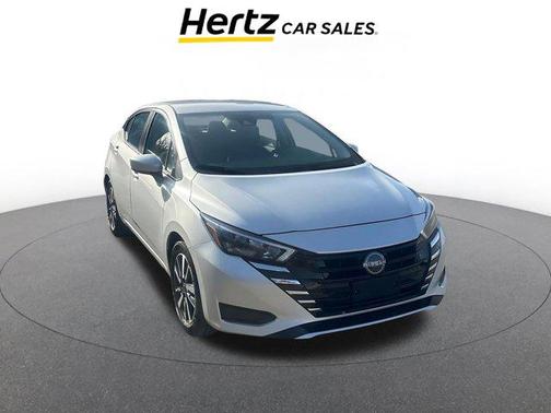 Brilliant Silver Metallic 2025 Nissan Versa 1.6 SV