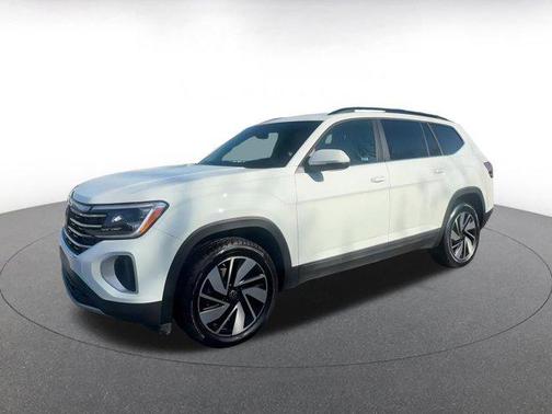 2025 Volkswagen Atlas 2.0T SE w/Technology 4MOTION