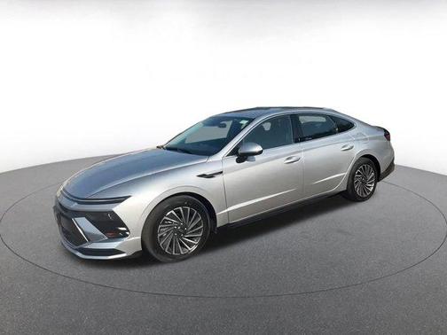 2024 Hyundai SONATA Hybrid SE