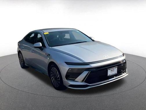 2024 Hyundai SONATA Hybrid SE