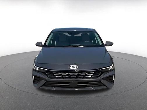 Ecotronic Gray 2025 Hyundai ELANTRA Limited