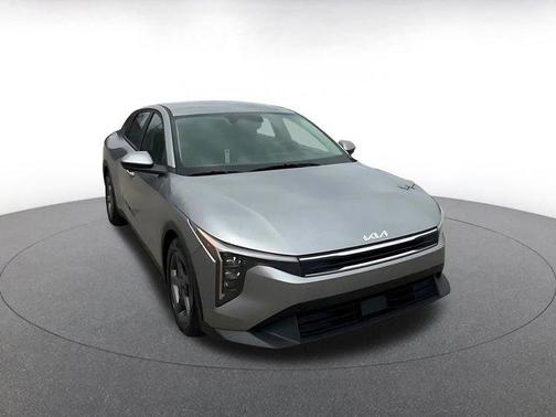 Steel Gray 2025 Kia K4 LXS