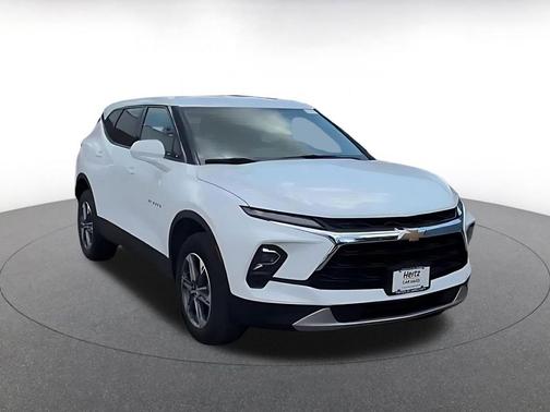 Summit White 2025 Chevrolet Blazer 2LT