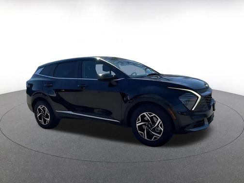 Ebony Black 2025 Kia Sportage LX