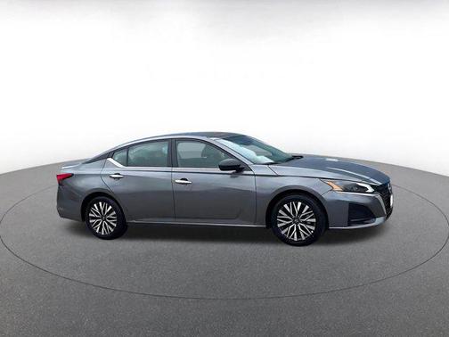 Gun Metallic 2025 Nissan Altima SV FWD