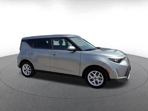 Steel Gray 2025 Kia Soul LX