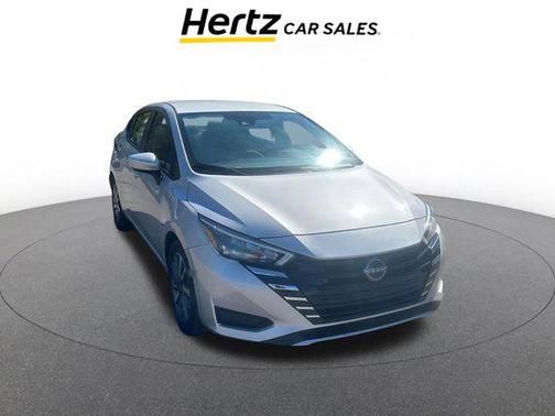 Brilliant Silver Metallic 2025 Nissan Versa 1.6 SV