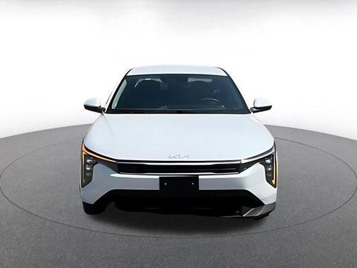 Snow White Pearl 2025 Kia K4 LXS