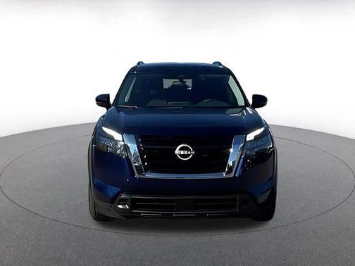 2025 Nissan Pathfinder SV FWD