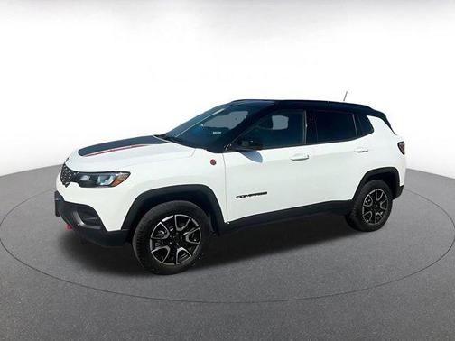 Bright White Clearcoat 2025 Jeep Compass Trailhawk