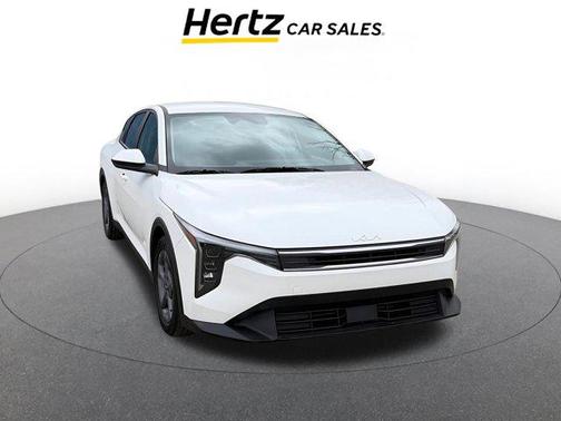 Snow White Pearl 2025 Kia K4 LXS